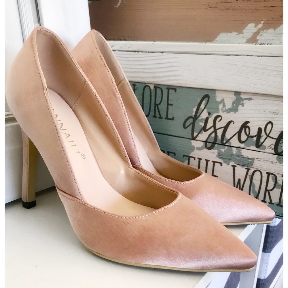 *New* pumps; 4” heels